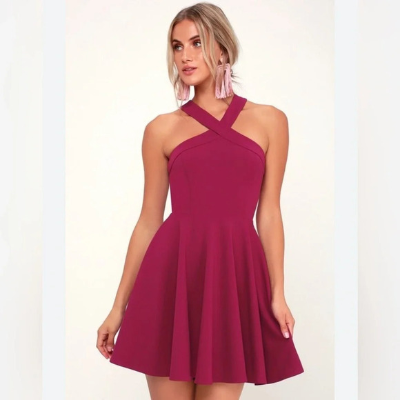 LULU’S Magenta Fit & Flare Sleeveless Halter Mini Dress Size M - Picture 1 of 13